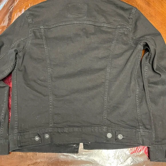 Levi Strauss & Co. Men's Black Denim Jacket - Picture 9 of 14